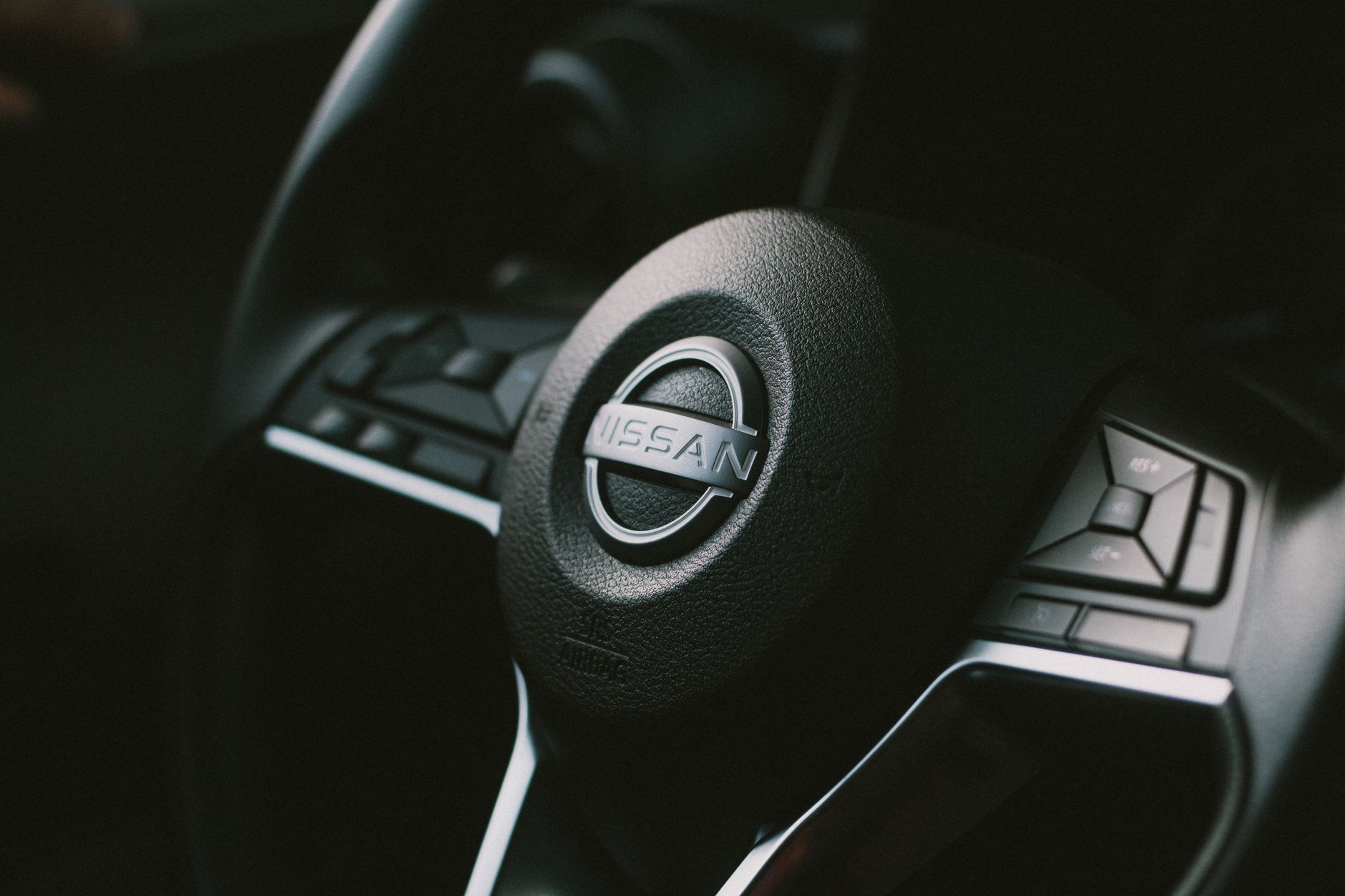 Nissan Tekton features
