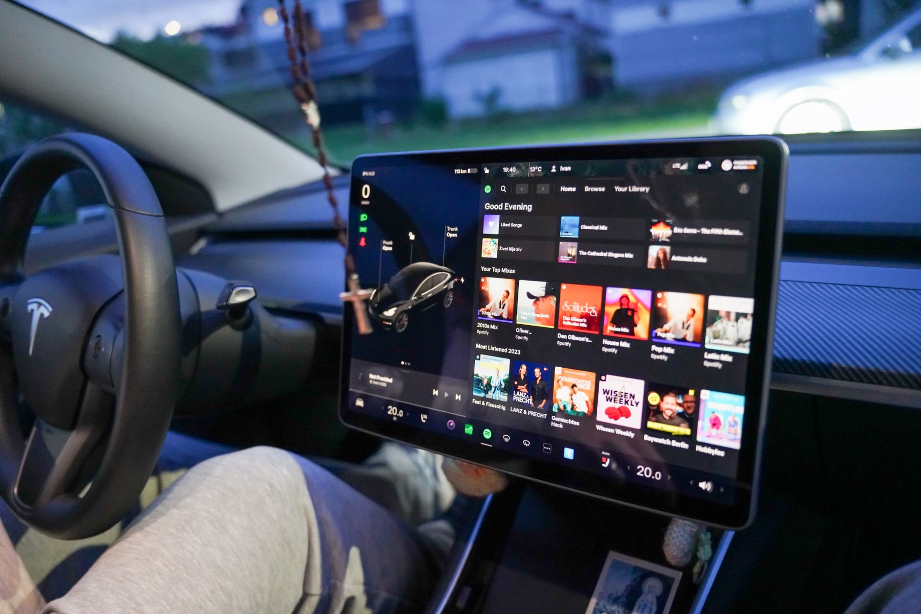 Flying car Tesla: Is it the best innovation yet?